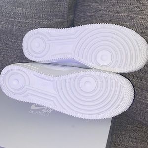 ABSOLUTELY NEVER WORN Air Force 1’s